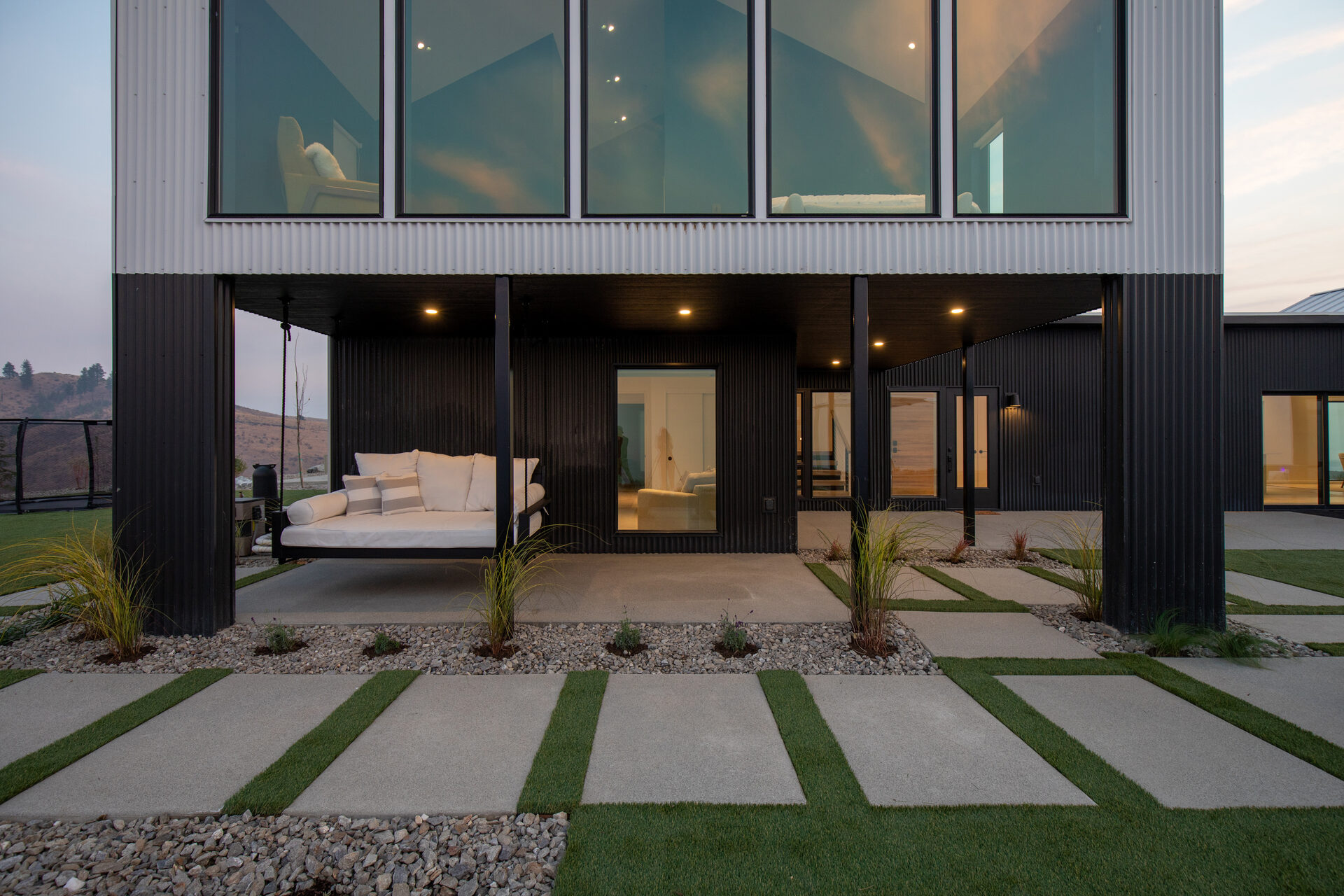 Hawk's Ridge — residential architecture, Chelan, WA